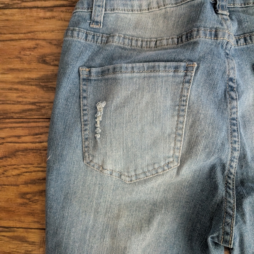 Distressed Skinny‎ Jeans - Picture 10 of 11